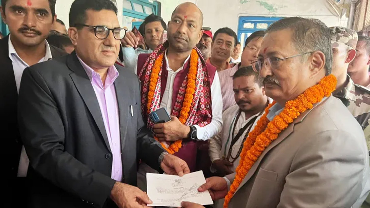 रुपन्देही ३ मा गृहमन्त्री खाँणको उम्मेदवारी दर्ता 